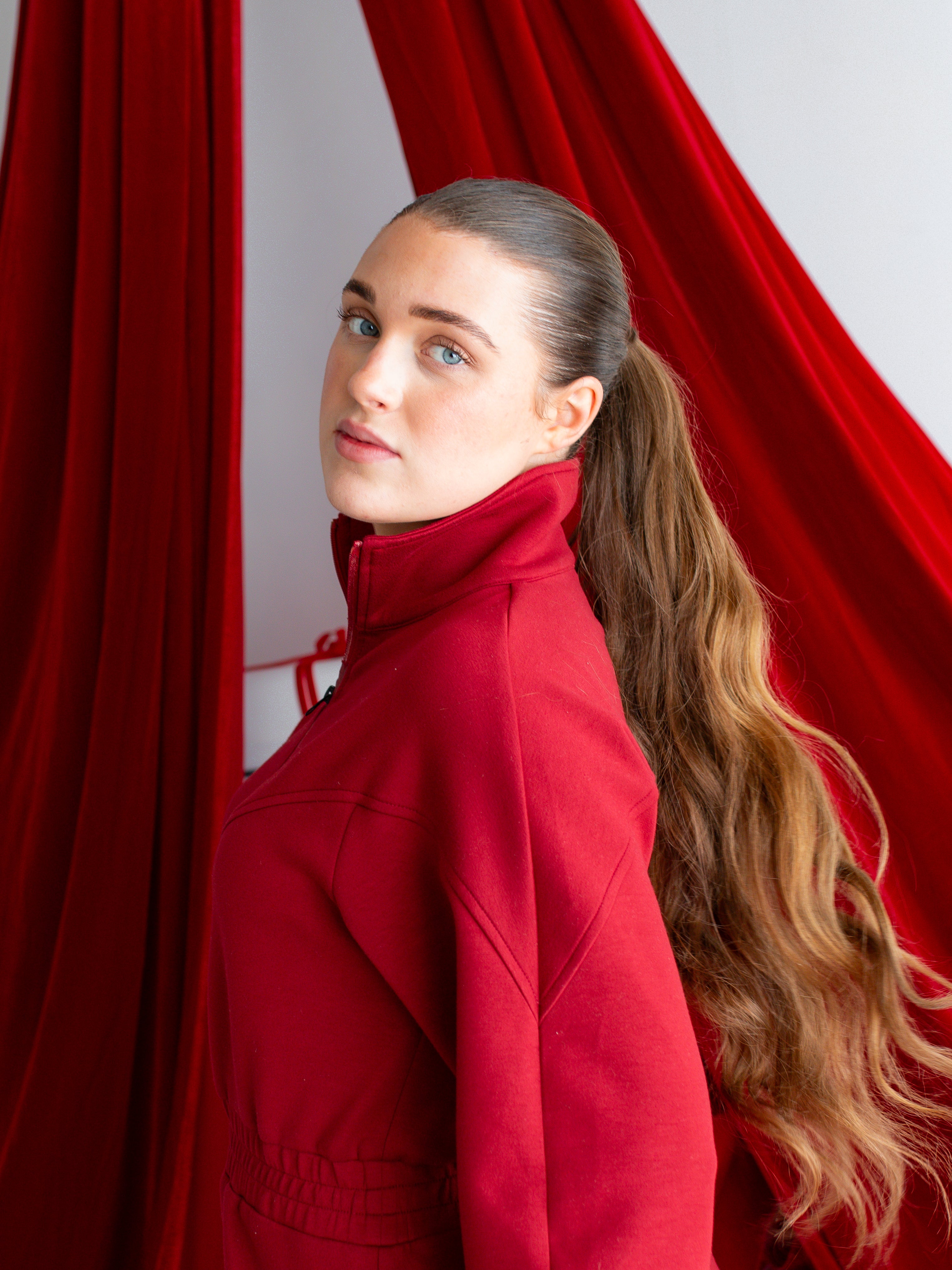 The VORA Dress "Winterberry"